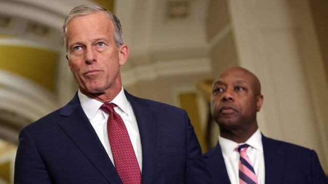 john-thune-tim-scott.jpg