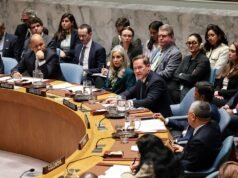 Embaixador iraniano diz ao enviado dos EUA Waltz para ‘ser educado’ na reunião da ONU