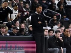 O técnico do Providence, Kim English, já disse que foi demitido durante uma temporada terrível
