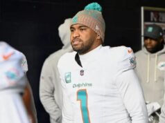 Potenciais locais de pouso em Tua Tagovailoa foram revelados quando os golfinhos dividiram os teares