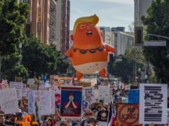 Milhões de pessoas reuniram-se nos EUA em protestos “No Kings” contra as políticas de Trump