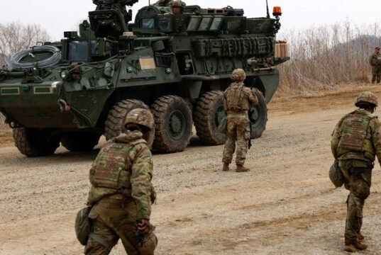 Coreia do Norte dispara mísseis em resposta a exercício militar dos EUA | Notícias do mundo