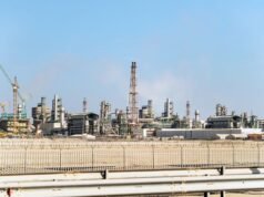 Os custos do petróleo e do gás estão flutuando, mas algumas ações estão lutando contra a liquidação do fogo da guerra. Notícias sobre dinheiro