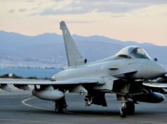 Uma base da RAF em Chipre foi atingida por um suposto ataque de drone, afirma o Ministério da Defesa World News