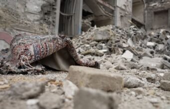 Teerã está repleta de cicatrizes da guerra – mas o governo do Irã parece firmemente no controle World News