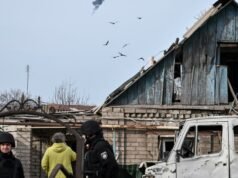 Drones russos na Ucrânia matam pelo menos dois e cortam energia na maior parte da região.