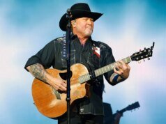 Tracy Lawrence alerta que a política está dividindo a música country