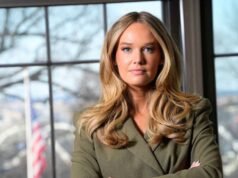 O DHS defendeu McLaughlin depois que ela alegou que a empresa de seu marido lucrou milhões com publicidade