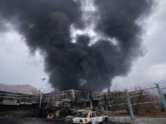 Petróleo ultrapassa US$ 100 por barril enquanto conflito continua no Irã: NPR