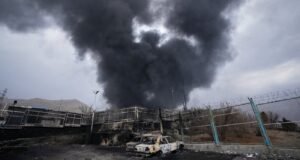 Trump dá notícias mistas sobre o fim da guerra: NPR