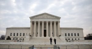 Suprema Corte ouvirá razões para status TPS para imigrantes: NPR