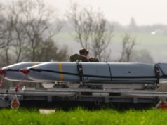 A guerra no Irão; Eleições na Geórgia; Guarda nacional; DOJ: NPR