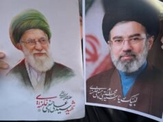 Especialistas dizem que a escolha do líder supremo reflete o desafio do Irã, descartando a mudança de regime