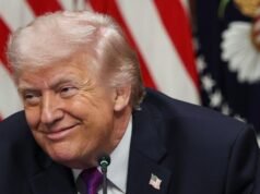 Senado rejeita projeto de lei para limitar conflito no Irã