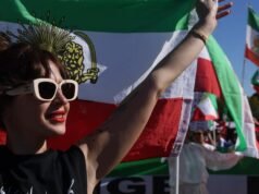 Um dia de história, alegria e ansiedade em ‘Tehrangeles’ após ataques aéreos no Irã