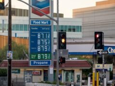 Aumento dos preços da gasolina na Califórnia levanta alarme