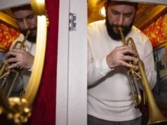 DTLA tem um novo palco – dentro de uma caixa elétrica falsa