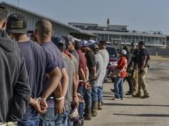 Mais mexicanos foram deportados a cada ano sob a administração Biden do que sob Trump