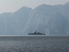 A ameaça do Irã de queimar navios bloqueia o fluxo de petróleo do Golfo Pérsico para o mundo