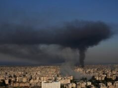 Milhares fogem dos subúrbios de Beirute após ordem de evacuação sem precedentes de Israel