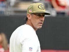 Kyle Shanahan: ‘Não adianta muito’ começar a temporada de 2026 com o jogo da Austrália