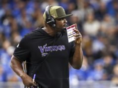 O caso de Brian Flores está avançando, lenta mas inevitavelmente