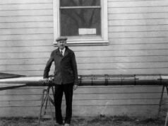 100 anos depois de Robert Goddard lançar o primeiro foguete de combustível líquido, a NASA está usando a tecnologia para enviar astronautas de volta à Lua