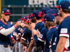 Robert O’Neill faz discurso para a equipe dos EUA e provoca críticas liberais