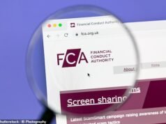 Chefes atacam cão de guarda que persegue o invasor americano Saba Capital