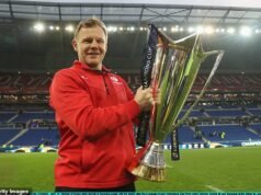 A era de ouro dos sarracenos acabou: a última resistência europeia de Mark McCall termina em derrota, com gigantes em declínio sendo ultrapassados pela nova força de Bath, escreve NIK SIMON