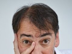 ALISTAIR MCGOWAN: A única razão pela qual entrei no panto foi porque perdi uma fortuna em propriedades