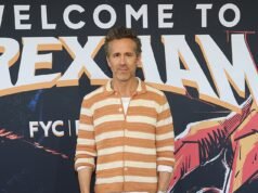 Ryan Reynolds deixa sua esposa Blake Lively em casa enquanto faz uma rara aparição no tapete vermelho antes do julgamento de Justin Baldoni