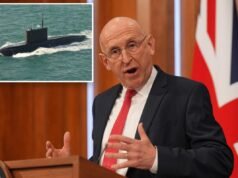 A Grã-Bretanha anunciou que três submarinos espiões russos foram detectados perto da Inglaterra