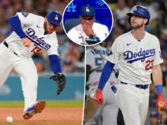 Dave Roberts frustrado com a rebatida dos Dodgers na derrota para os Marlins