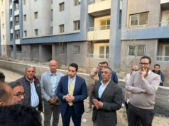 Como conectar rapidamente serviços públicos a um complexo residencial em “Al-Hawatim”, Fayoum