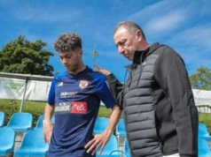 “Você decepcionou Al Khatib… então ele não escreverá seu contrato. Brinque com seu espírito.” Ex-estrela do Al-Ahlyh abre fogo contra jogadores (Vídeo)