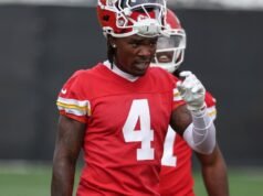 Chiefs WR Rashee Rice não enfrenta nenhuma disciplina da NFL por alegações de abuso