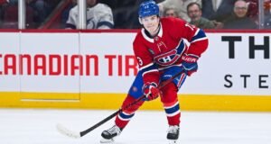 Cole Caufield, o primeiro jogador do Canadiens a atingir a marca de 50 gols desde 1990