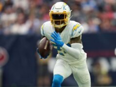 Segurança Nasir Adderley assina com Colts, encerrando aposentadoria