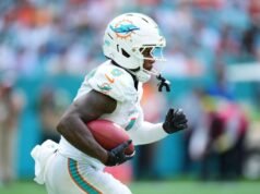 De’Von Achane ‘não está disponível’ para negociação, diz Dolphins GM