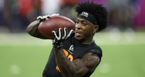 Prospecto do draft da NFL, Zachariah Branch, preso na Geórgia