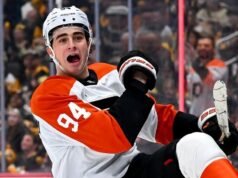 Martone, 19, marca novamente; Os Flyers lideram por 2 a 0 sobre os Penguins