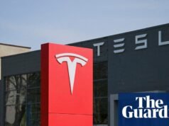 Tesla relata resultados financeiros mistos enquanto Musk direciona a montadora para inteligência artificial e robôs | Tesla