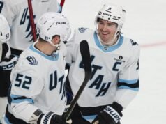 Mammoth está oferecendo trocas de camisa do Jogo 3 para os fãs do Golden Knight