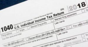 Como os americanos estão gastando suas restituições de impostos este ano?