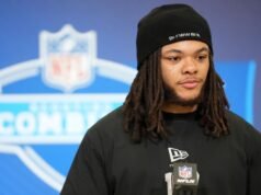 Red Murdock é o ‘Sr. Irrelevante porque LB é o último no draft da NFL