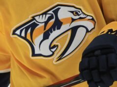 Vitali Pinchuk, três vezes All-Star da KHL, assina com o Predators