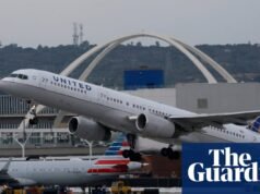 O fornecimento de combustível de aviação na Califórnia cai para o menor nível em três anos, à medida que a turbulência no Oriente Médio aperta o mercado global de petróleo | Califórnia