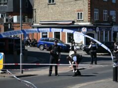 Dois judeus feridos em ataque a facadas em Londres