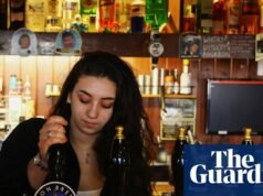 Dois terços das empresas hoteleiras do Reino Unido planejam cortar empregos e uma em cada sete fechará, revela pesquisa | indústria hoteleira